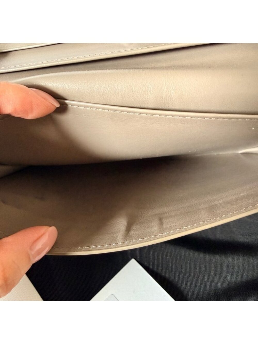 Celine Large Strap Wallet in Grained Calfskin Pebble Taupe/Gray Authentic - Picture 15 of 16